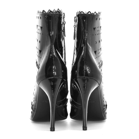 B0 NEW POUR LA VICTOIRE Black Patent Laser Cut Peep Toe Hi Heeled Boots Size 8.5 - Picture 5 of 7